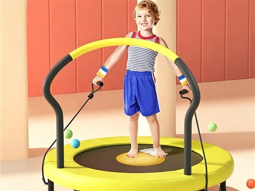 What are the correct steps for covering an outdoor trampoline?
