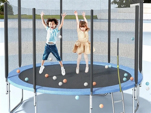 How To Attract Children's Attention On Outdoor Children's Trampolines?
